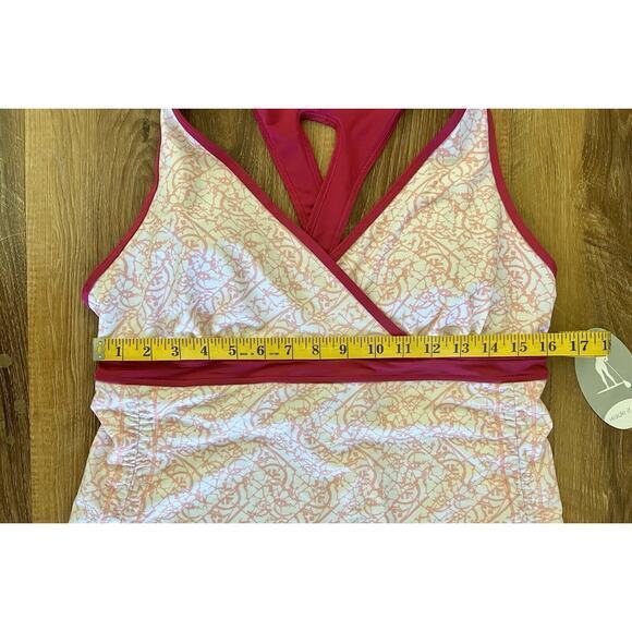 Lucy Wade In Out, Women’s Water Tank Top Size XL Fuchsia Pink Paddleboard NWT - Picture 4 of 13